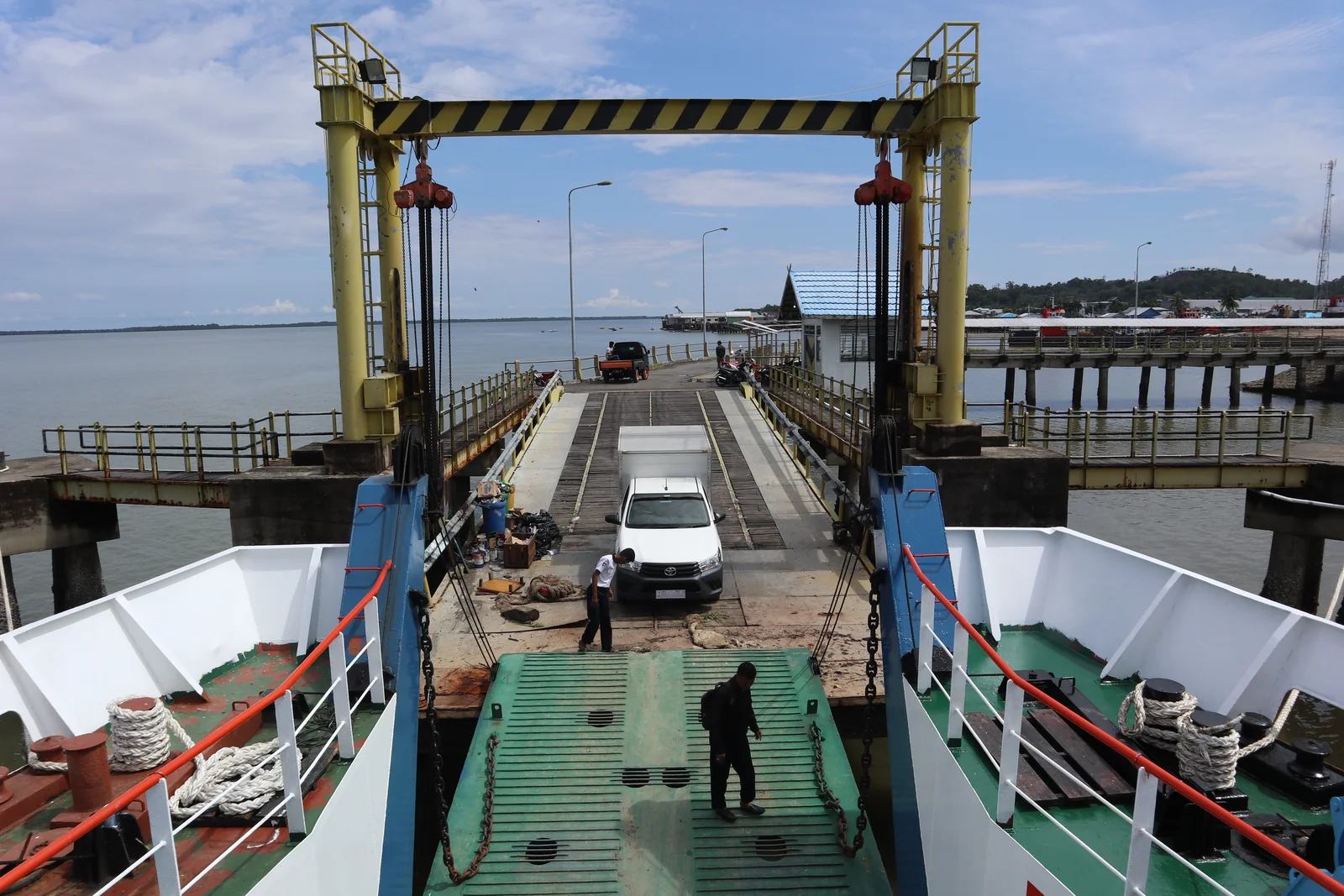 Pelabuhan Feri Juata Laut